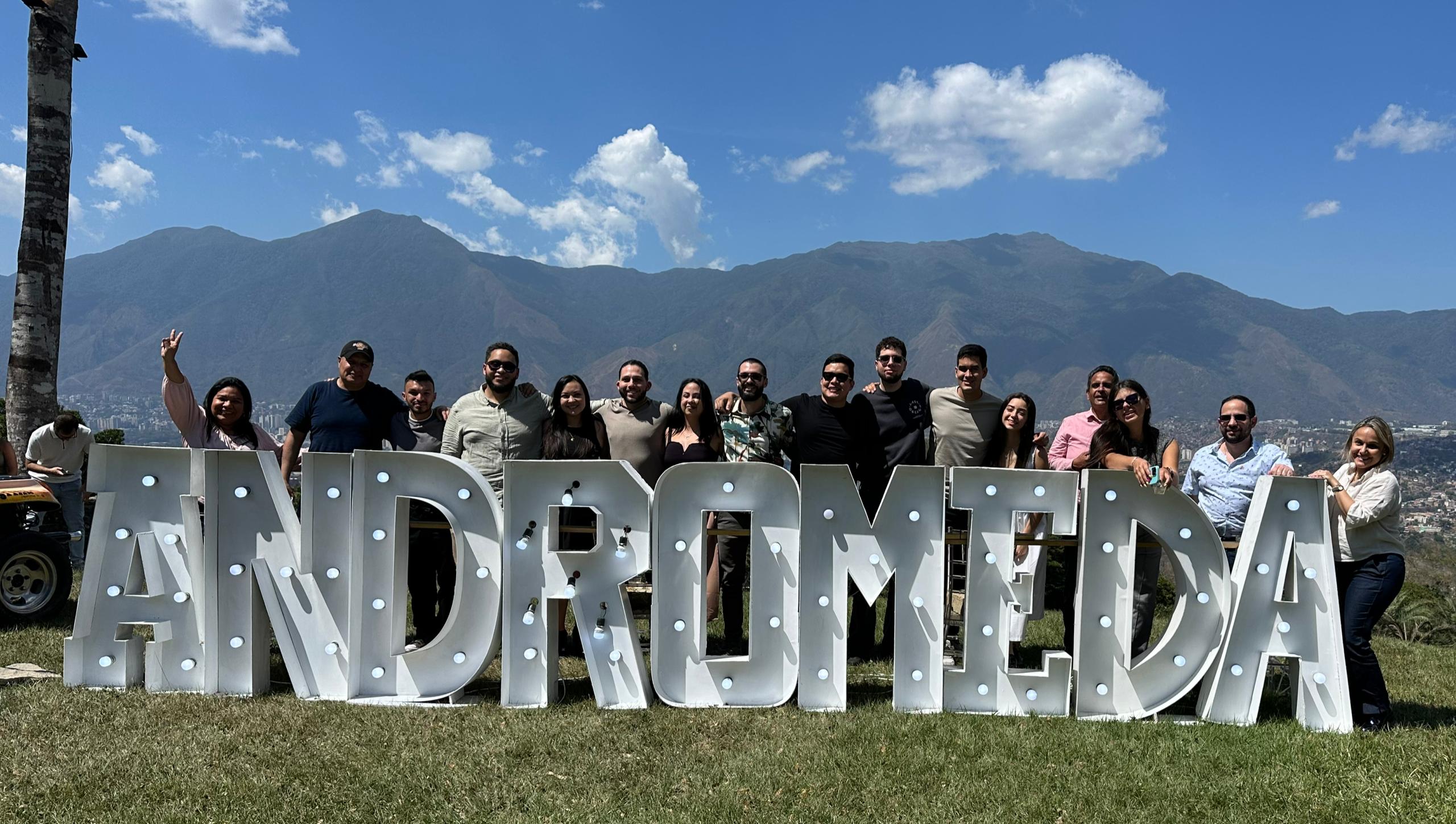 Más que un equipo, una constelación de talentos que brillan con fuerza propia.