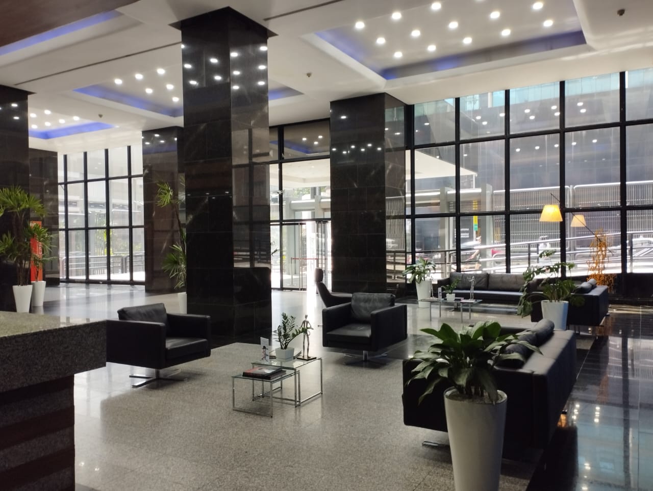 Entrada Torre Principal