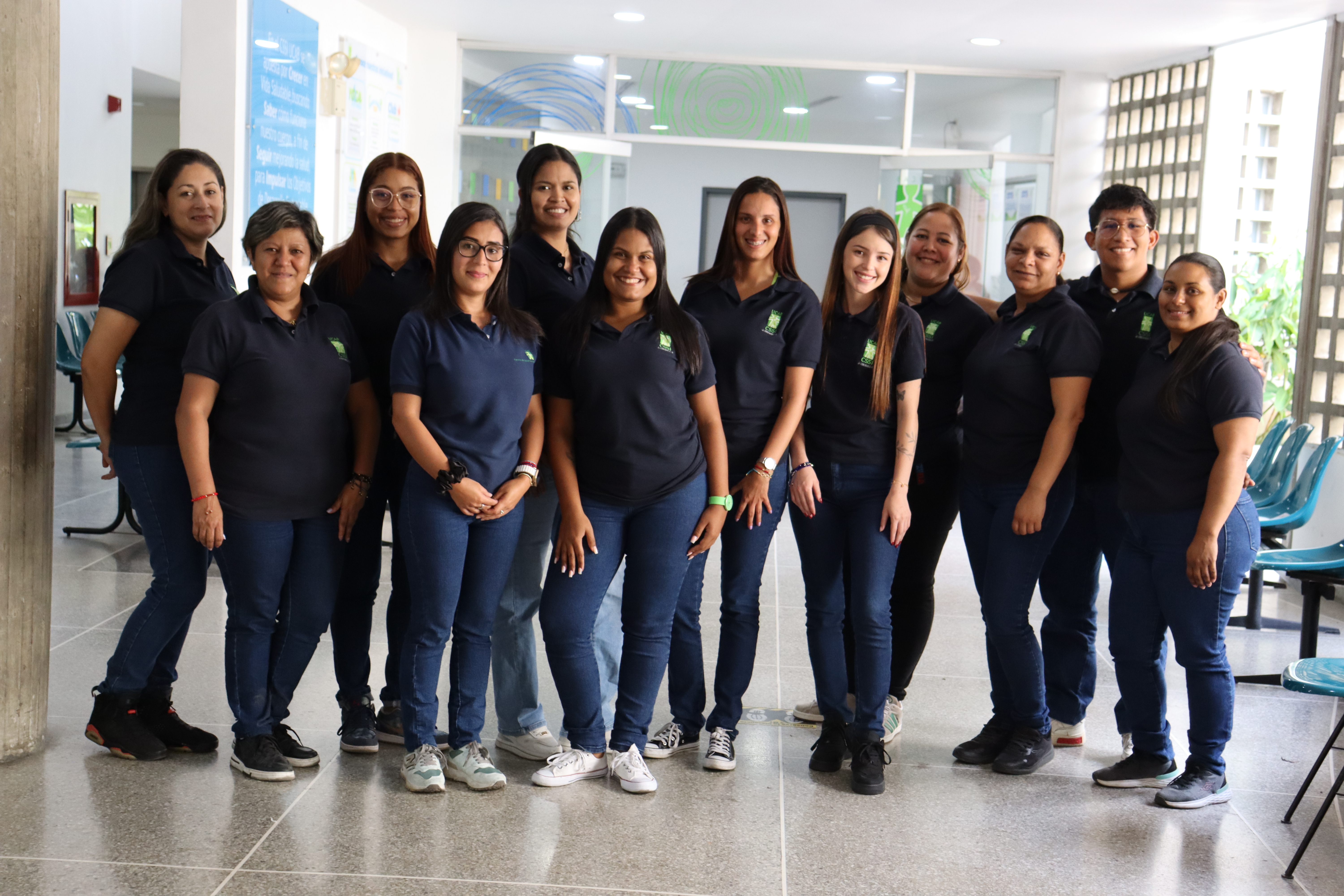 Colaboradores de Atención al Público