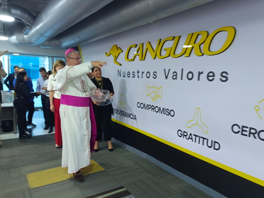 BENDICION DE LAS OFICINAS CORPORATIVAS.