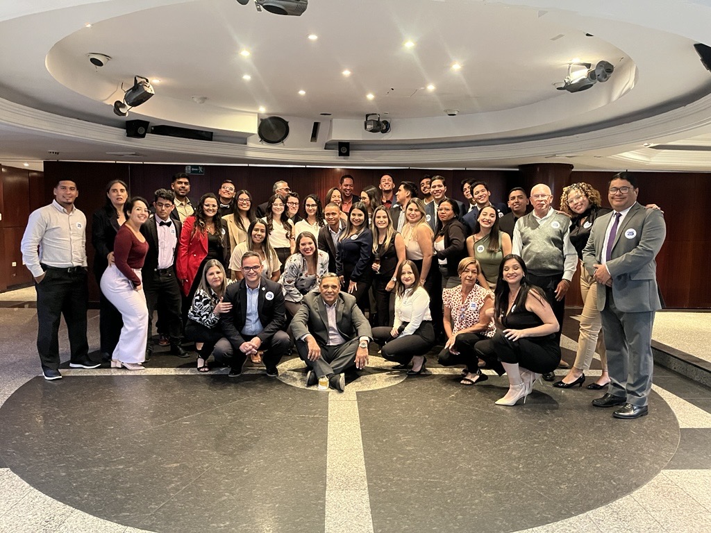 Brindis 25 años de Forvis Mazars en Venezuela
