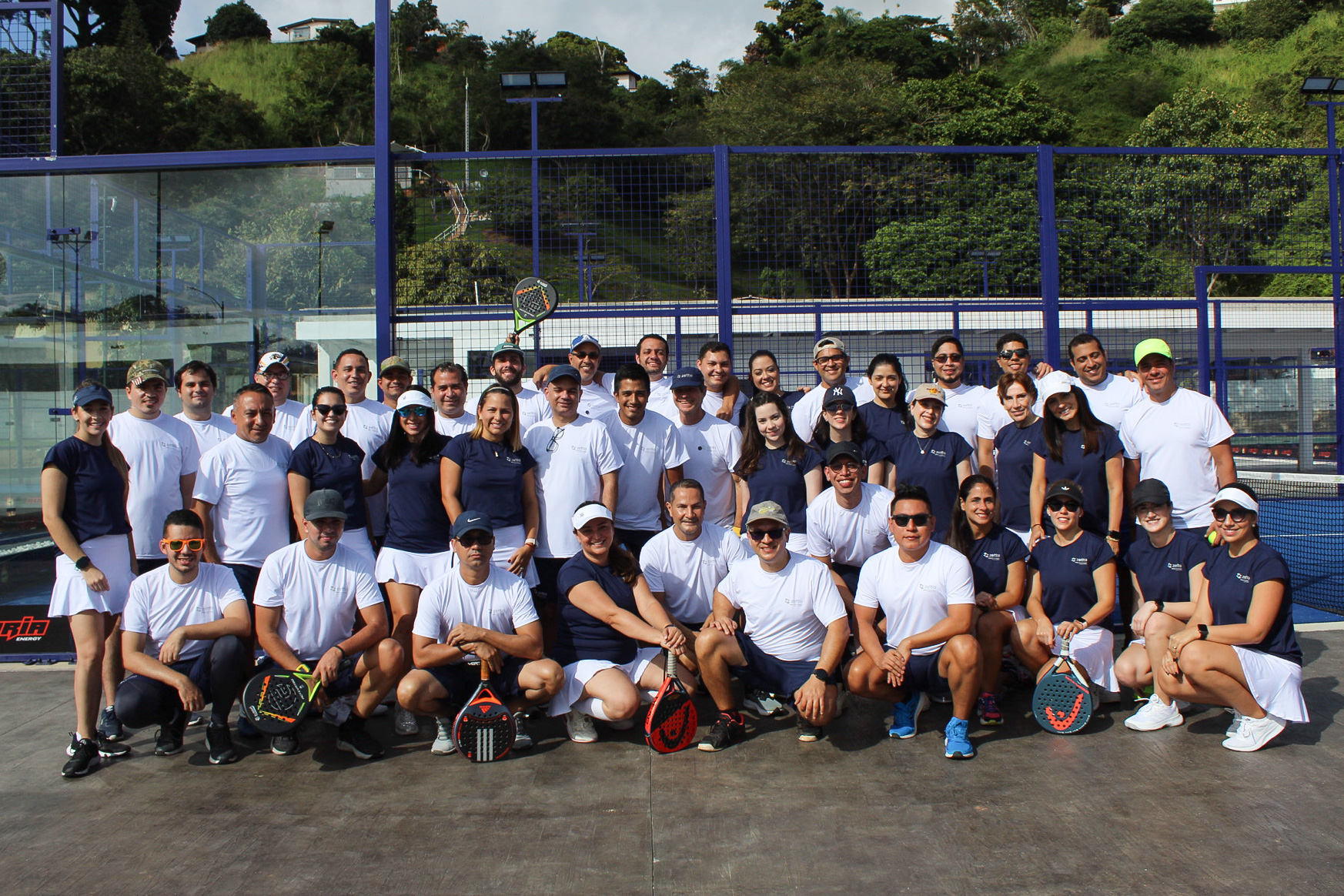 Celebrando la Renovación de nuestra certificación de GPTW 2022 y de nuestro Parthership Titanium en un torneo de Pádel