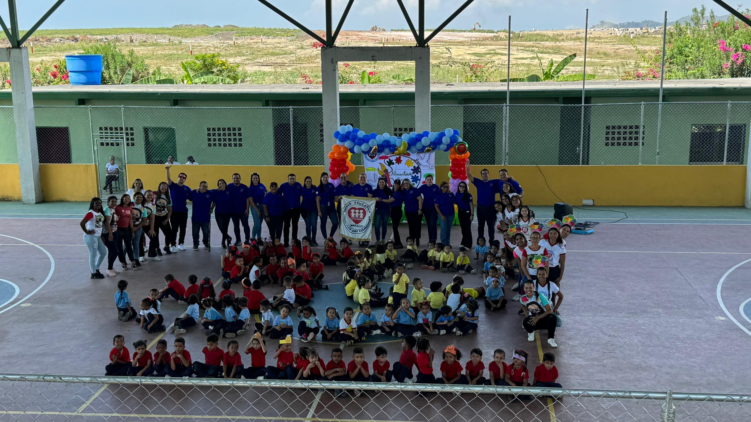 Actividad con nuestro voluntariado, donativos de Artículos escolares y deportivos para los niños de la escuela José Z.