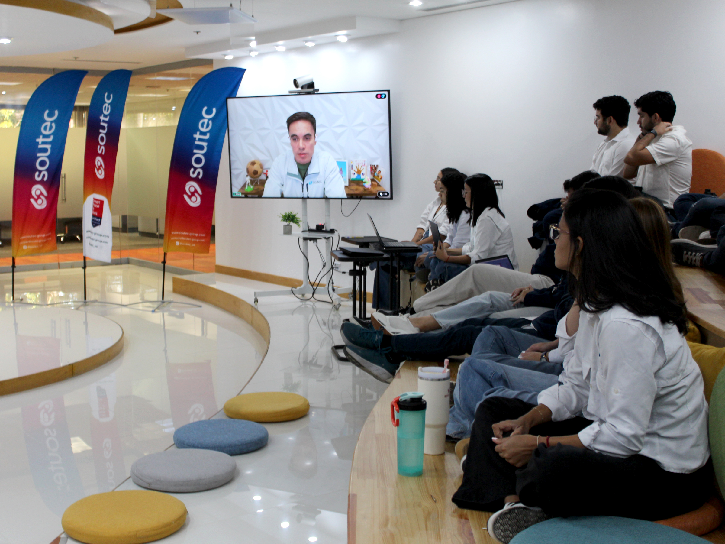 En Soutec es importante los espacios para el desarrollo y compartir conocimientos.